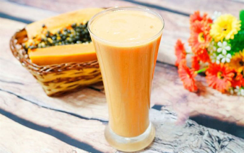 Cùng với gia đình thưởng thức ly sinh tố đu đủ sữa tươi mát lạnh