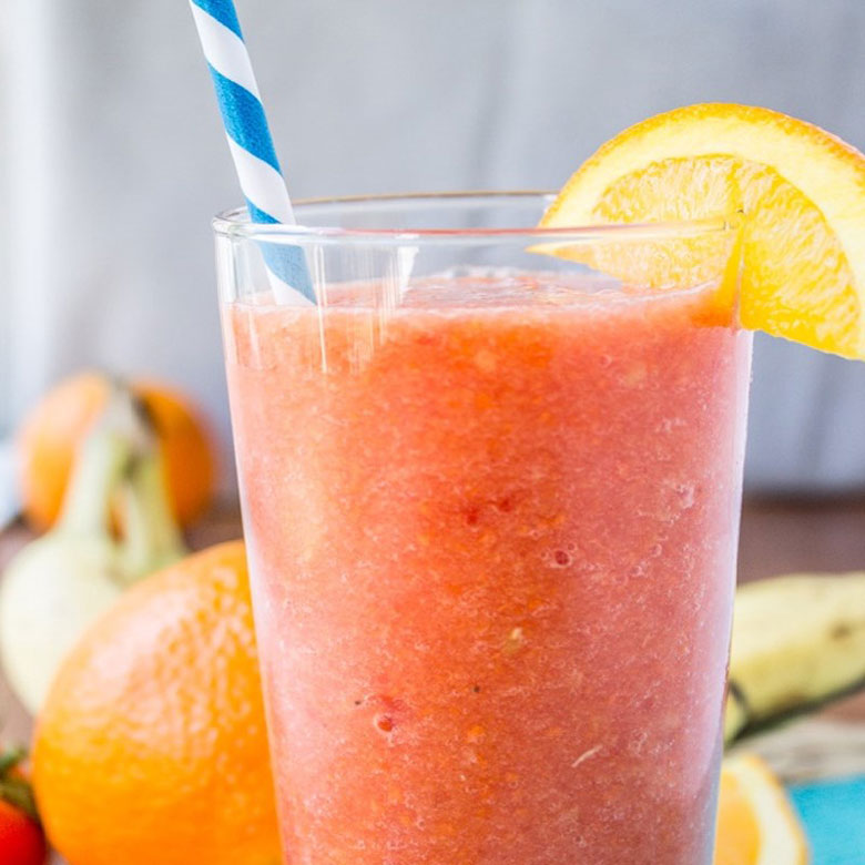 Sinh tố chuối cà chua tổng hợp bạn còn làm gì nữa mà không thưởng thức ngay