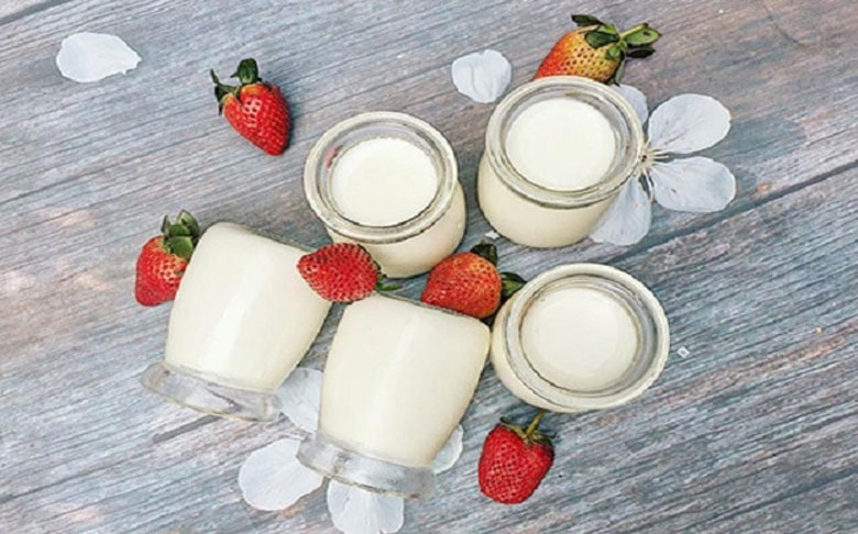 Cách làm sữa chua úp ngược: Bí quyết thành công