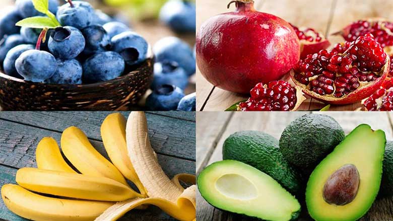 Dùng nguyên liệu để làm sinh tố việt quất bơ chuối lựu