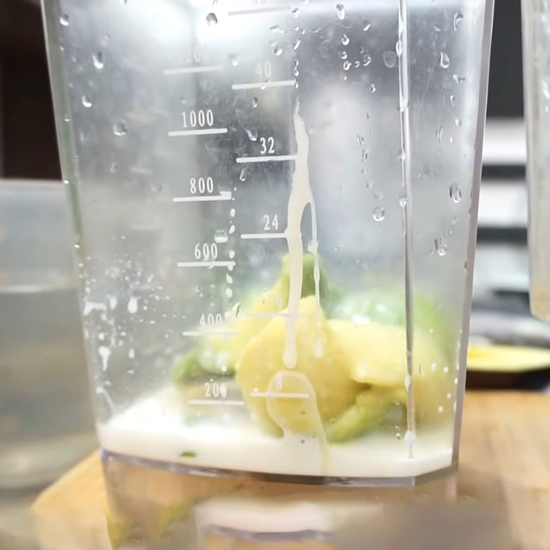 Công thức làm sinh tố bơ cà phê bao ngon thực hiện xay nhuyễn