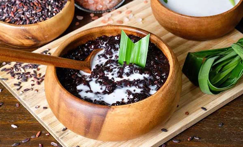 Cách làm sữa chua nếp cẩm: tác dụng với sức khỏe