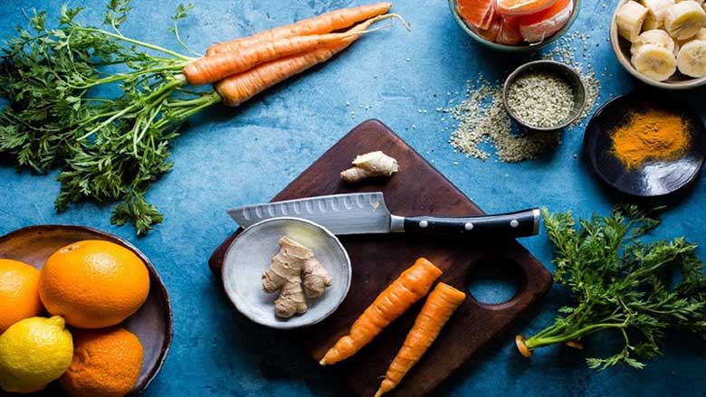 Làm sinh tố cà rốt chuối cam gừng thơm ngon lạ miệng