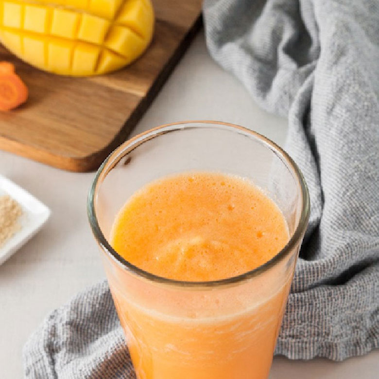 Cách xay sinh tố cà rốt xoài và thưởng thức