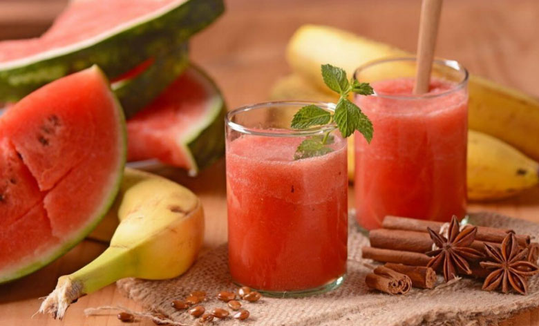 cách làm nước ép chuối dưa hấu: thành phẩm