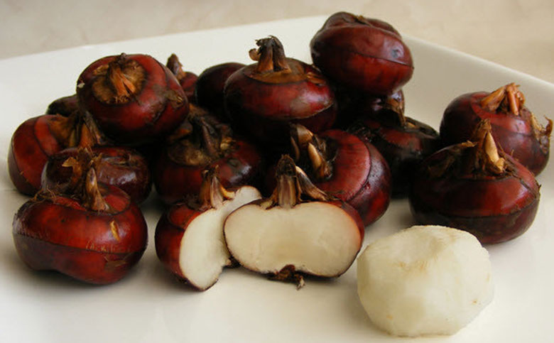 Cách làm nước ép lê củ năng: nguyên liệu