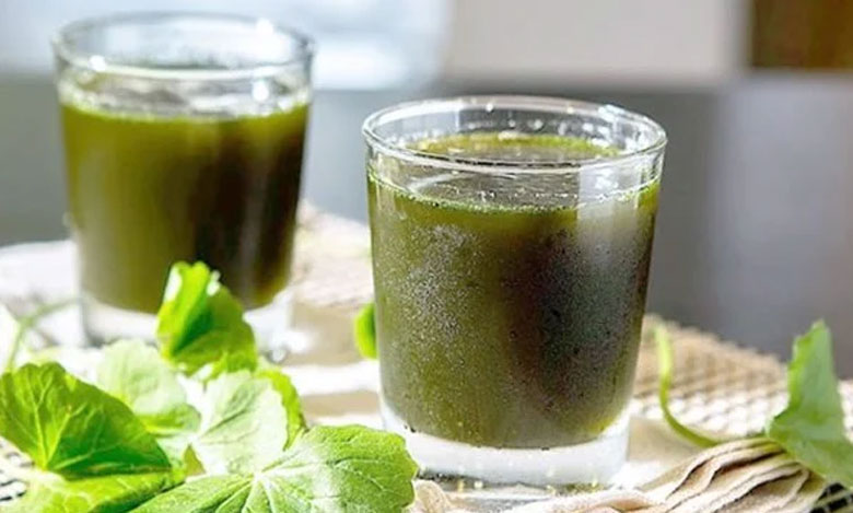 Cách làm nước ép rau má nguyên chất: thành phẩm