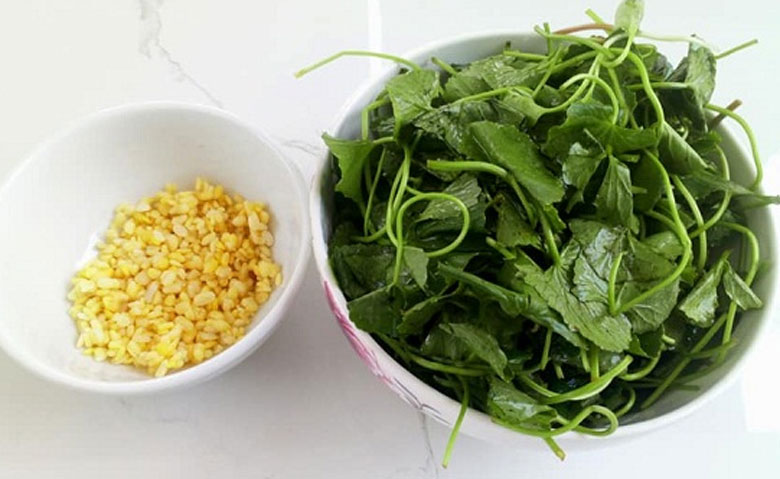 Cách làm nước ép rau má đậu xanh: Nguyên liệu