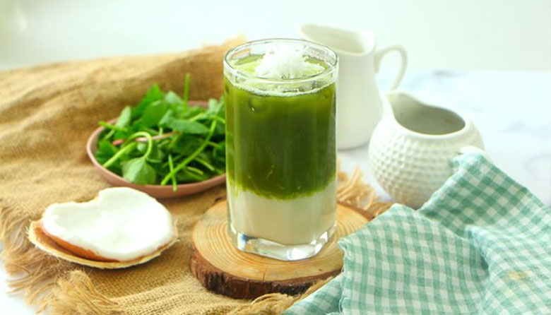Cách làm nước ép rau má đậu xanh sữa dừa: thành phẩm