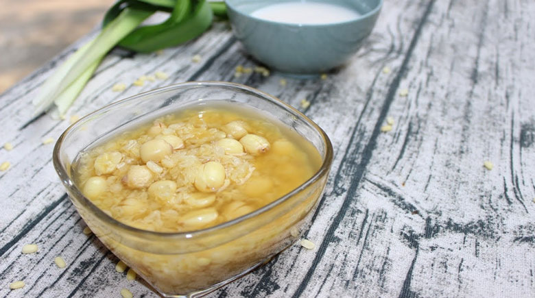 Cách nấu chè hạt sen đậu xanh: thành phẩm