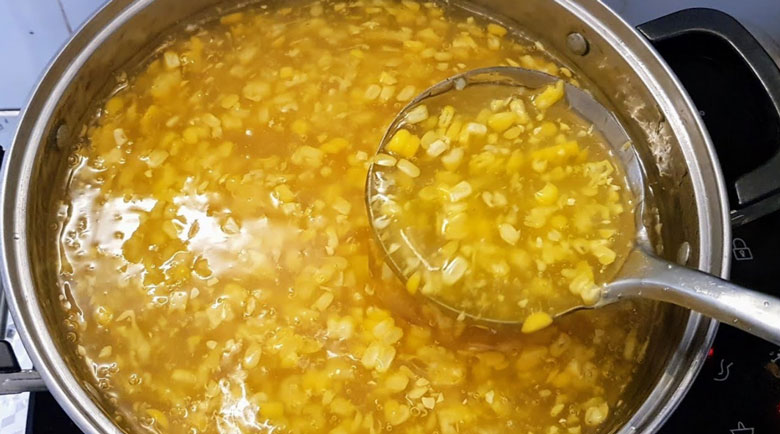 Cách nấu chè bắp: Nấu chè