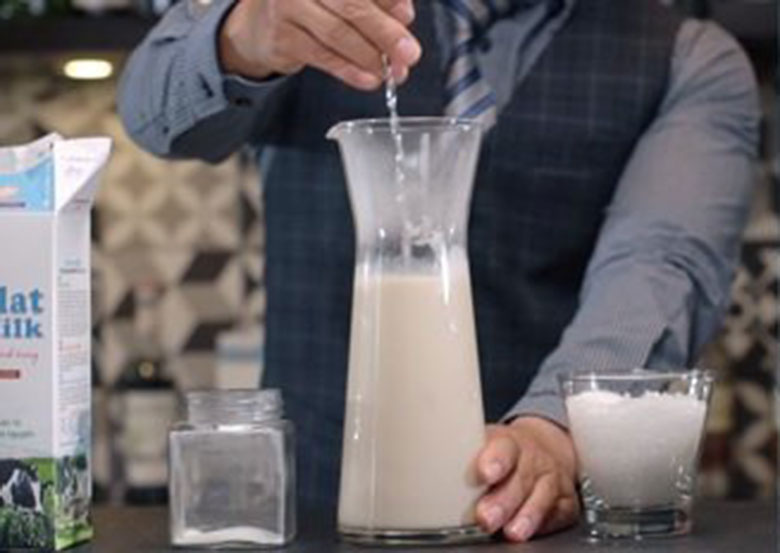 Công thức làm trà sữa trân châu đường đen hoàn thành thành phẩm trà sữa