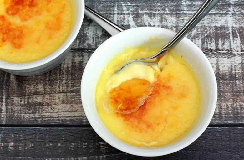 Sữa tươi kem trứng trân châu đường đen khi làm kem trứng