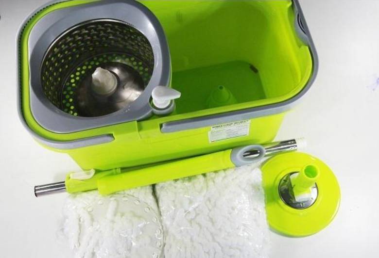 Chổi lau nhà đa năng Kangaroo KG94N- Thiết kế tích hợp bình chứa nước