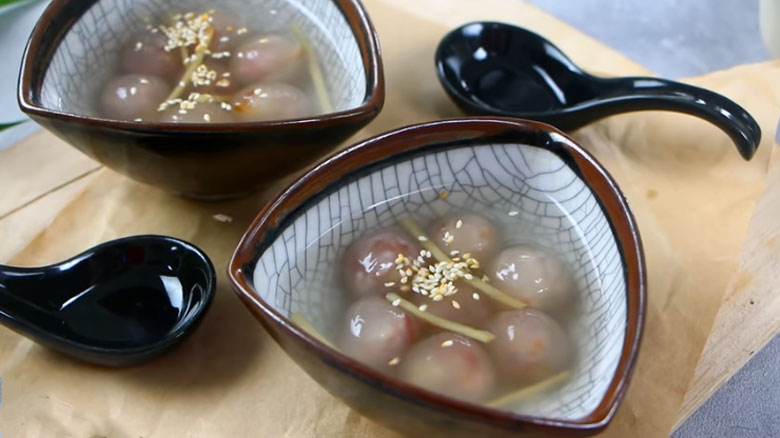 Cách làm chè bột lọc heo quay: thành phẩm