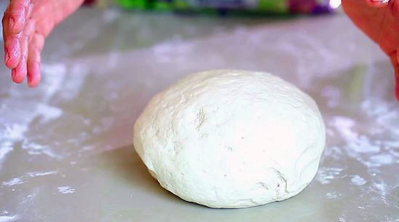 Cách nấu chè ỷ: nặn bột