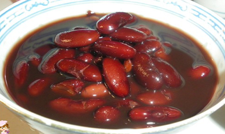 Cách nấu chè thập cẩm miền Bắc: Nấu chè đậu đỏ