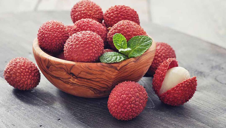 Cách làm trà sữa vải bằng vải tươi lưu ý khi chọn vải tươi