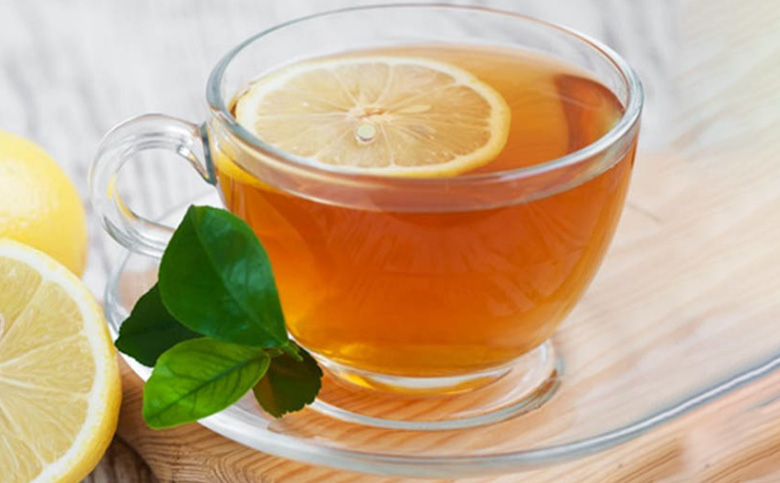 Cách pha trà đen với chanh và muối