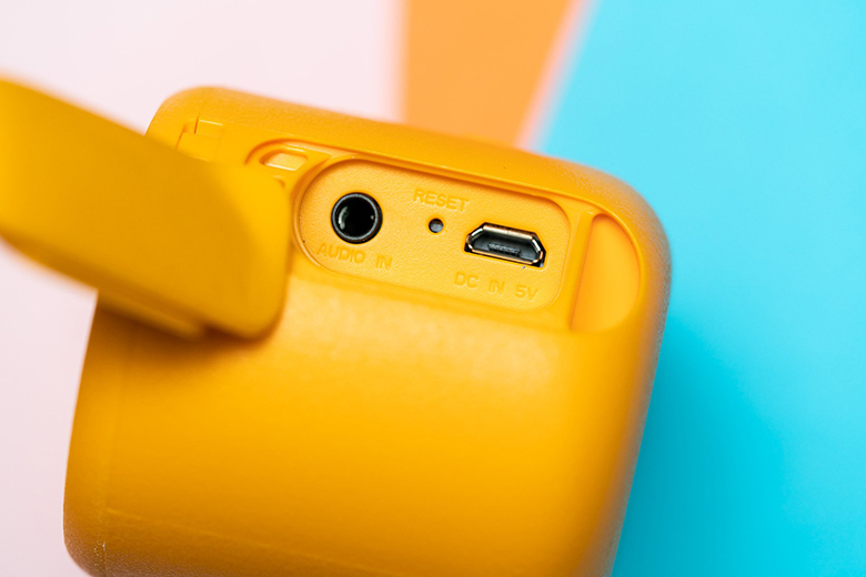 Loa Sony Bluetooth SRS-XB01/YC E vàng hỗ trợ kết nối không dây và có dây