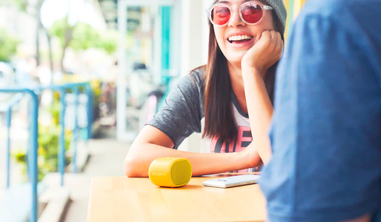 Loa Sony Bluetooth SRS-XB01/YC E vàng hỗ trợ micro