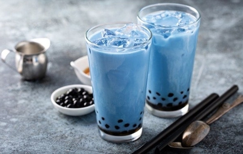 Cách làm sữa tươi hoa đậu biếc trà: thành phẩm