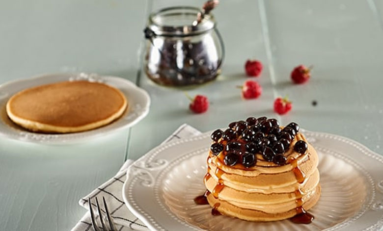 Các món với trân châu đen: Bánh pancake trà sữa trân châu đường đen