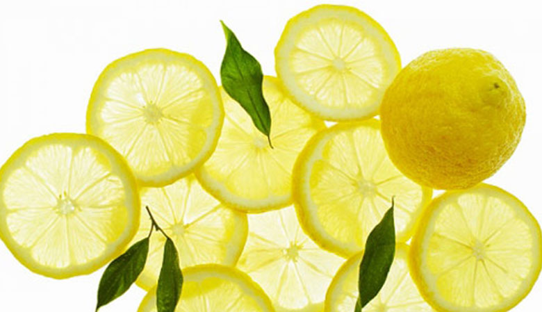 Cách pha trà lipton chanh ngon đúng điệu: Thái chanh