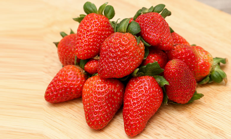 Cách pha trà lipton chanh kết hợp hoa quả: Nguyên liệu