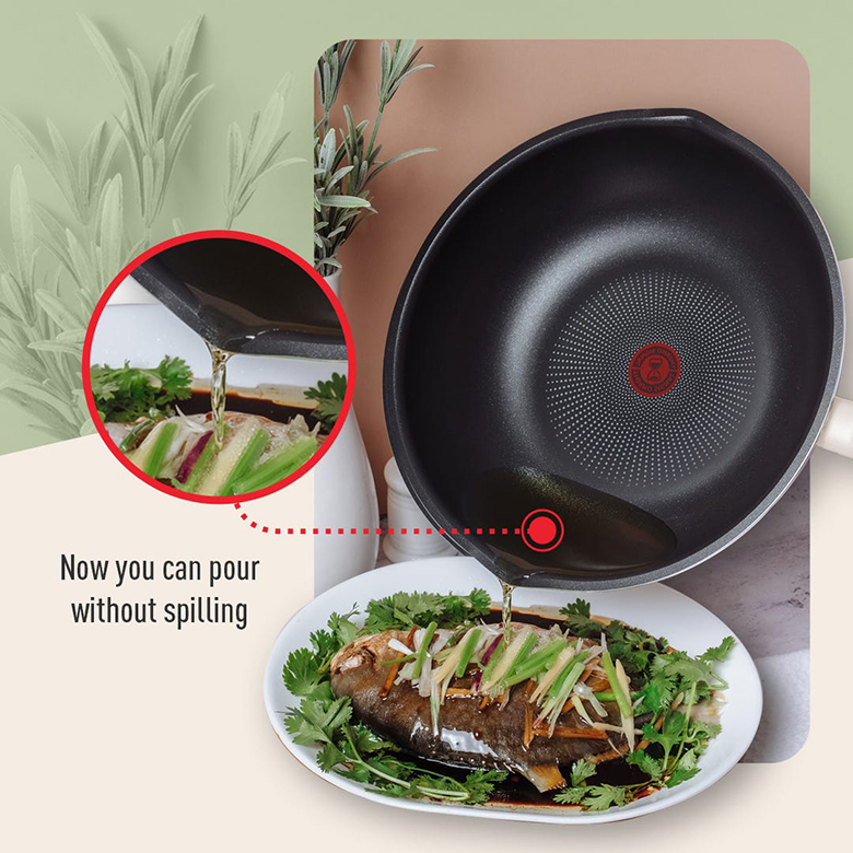 Tefal So Matcha G1796695 có miệng rót tiện lợi