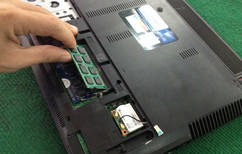 Cách nâng cấp RAM laptop nhanh gọn