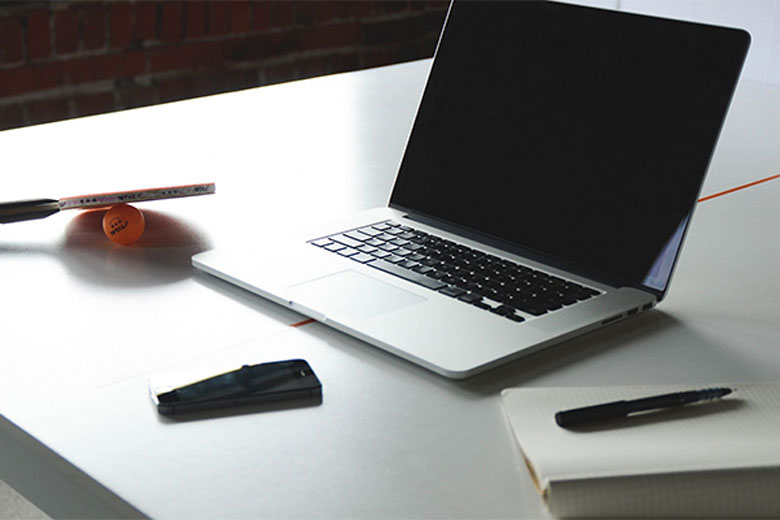 Laptop đang dùng bị tắt màn hình chi tiết những cách khắc phục