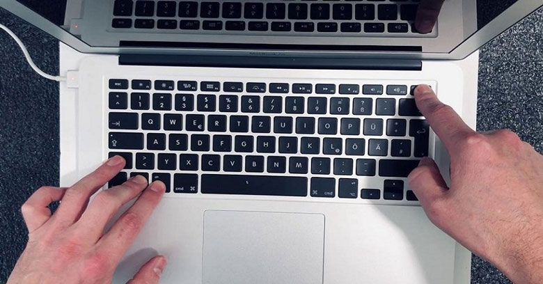 MacBook sập nguồn bật không lên cách khắc phục cần reset PRAM