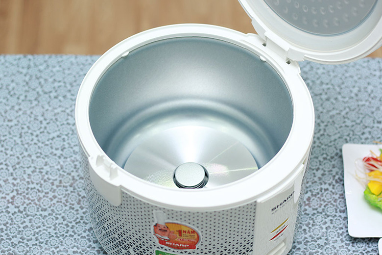 Công suất-Nồi cơm điện Sharp 1.8 lít KS-181TJV