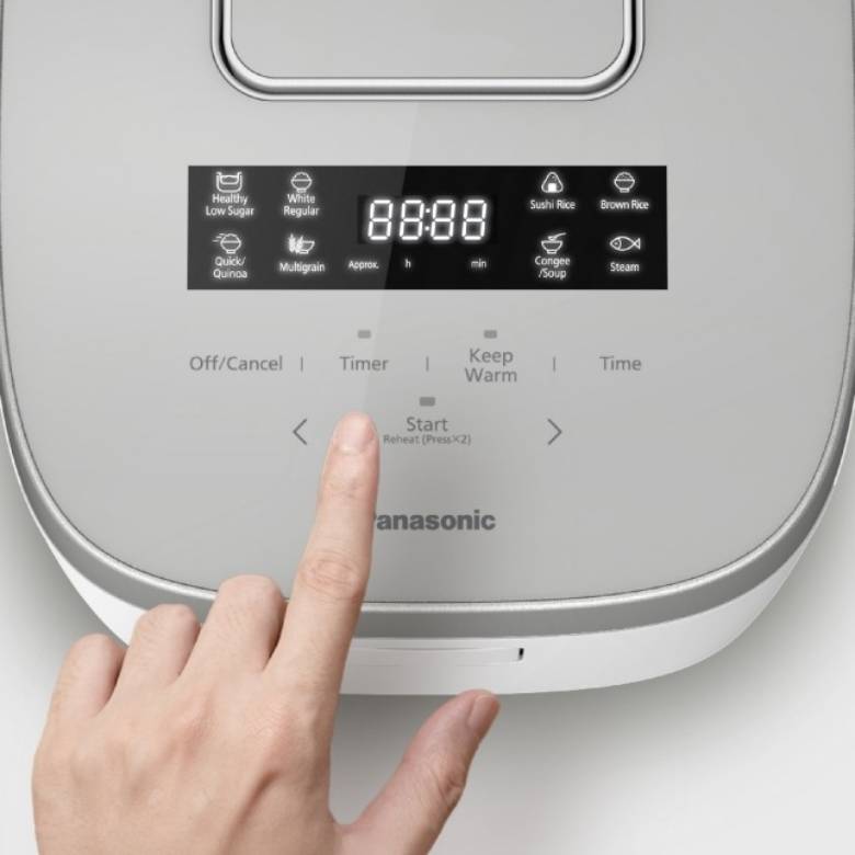  Nồi cơm điện cao tần Panasonic 1.5 lít SR-HFL153WRA có bảng điều khiển cảm ứng