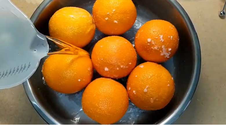 Cách làm mứt cam dẻo: Sơ chế cam 