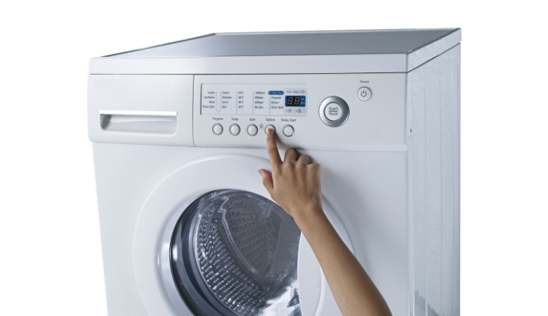 Lưu ý khi xử lý tình trạng nút bấm máy giặt bị liệt