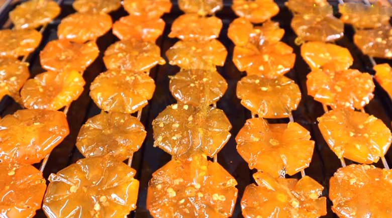 Cách làm mứt tắc rim muối ớt: Hong khô