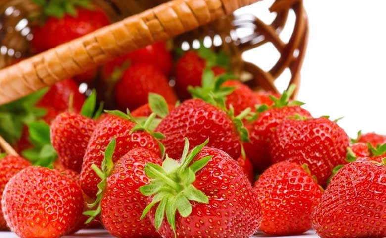 Cách làm mứt dâu tây ăn với bánh mì: Tác dụng với sức khỏe