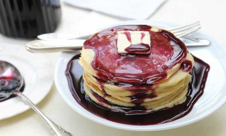 Mứt dâu tằm ăn với gì: Bánh canpake dâu tằm - Thành phẩm