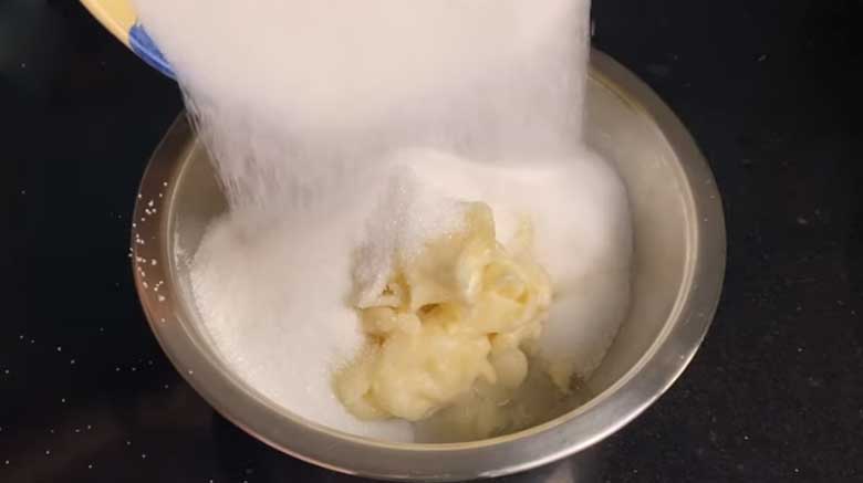 Cách làm mứt mãng cầu: Ướp đường