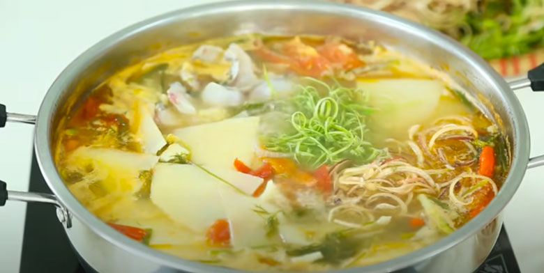 Cách nấu lẩu cá diêu hồng măng chua hãy thưởng thức