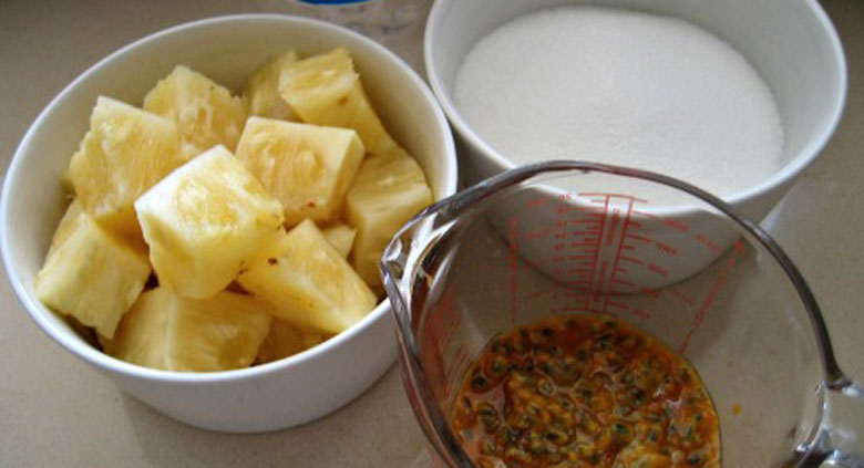 Cách làm mứt dứa sệt chanh leo: Nguyên liệu