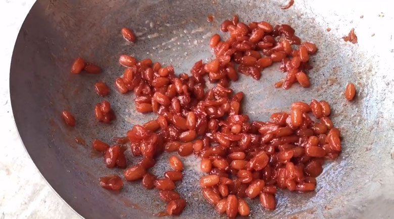 Cách làm mứt cau kiểng: Sên mứt