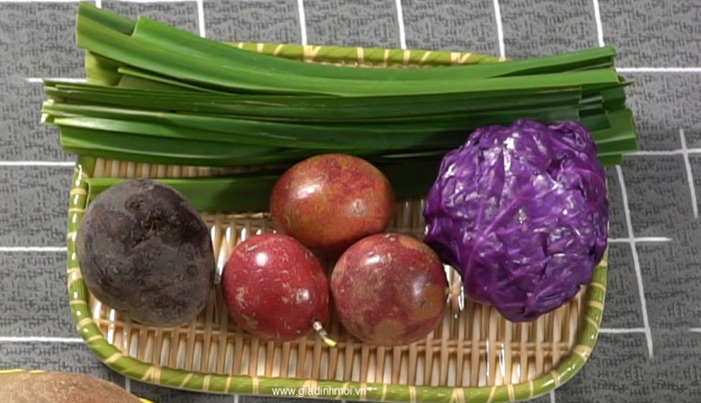 Cách làm mứt dừa viên ngũ sắc: Nguyên liệu tạo màu tự nhiên