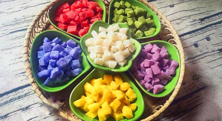 Cách làm mứt dừa viên ngũ sắc: Thành phẩm