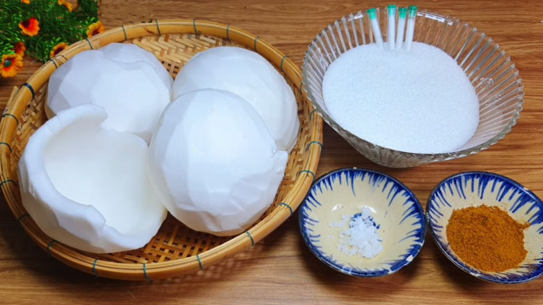 Cách làm mứt dừa màu vàng truyền thống: Nguyên liệu