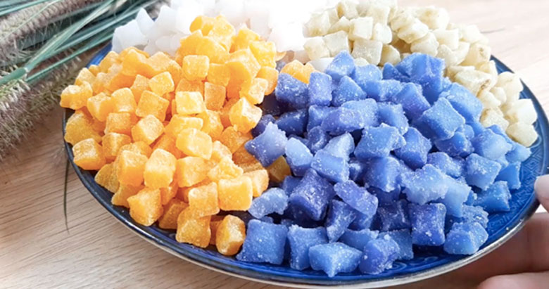 Cách làm mứt dừa màu xanh lam: Thành phẩm