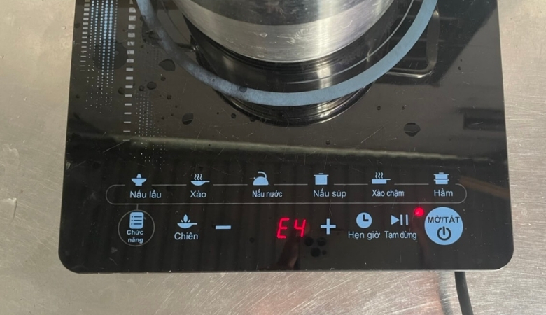 Bếp từ báo lỗi ER - E4