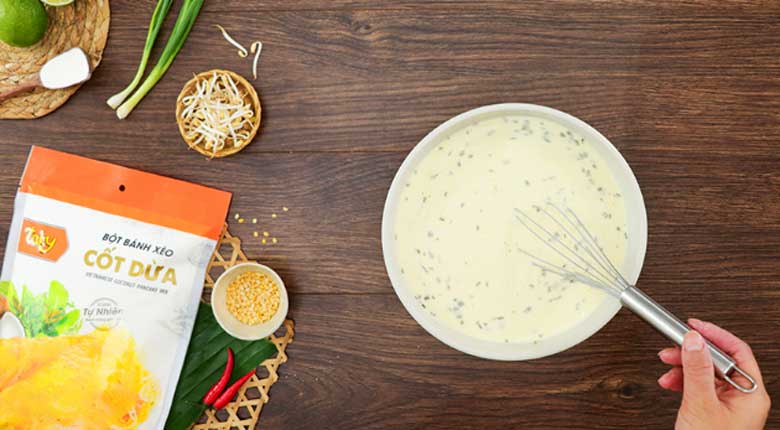 Mẹo làm bánh xèo giòn: Lưu ý khi làm bột